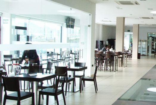 Complejo Leo 24H Hotel โมเนสเตริโอ ภายนอก รูปภาพ