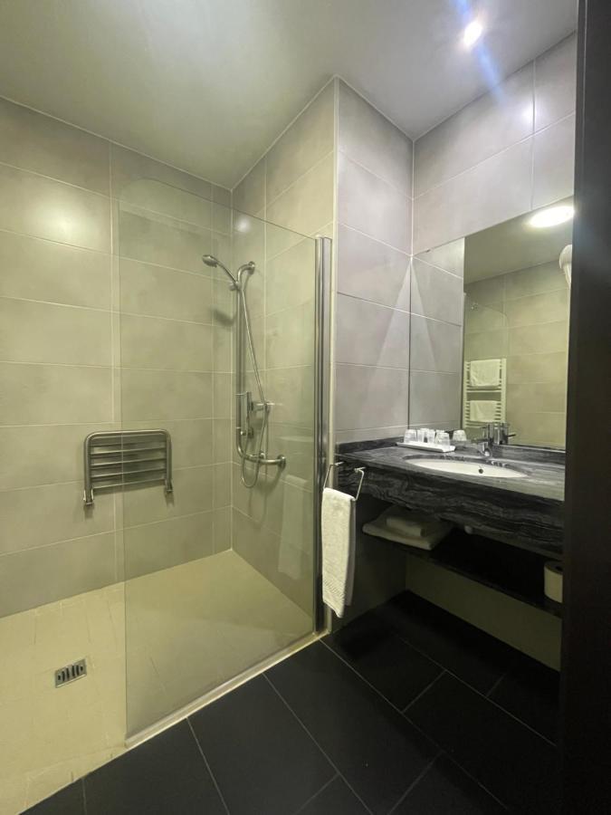 Complejo Leo 24H Hotel โมเนสเตริโอ ภายนอก รูปภาพ